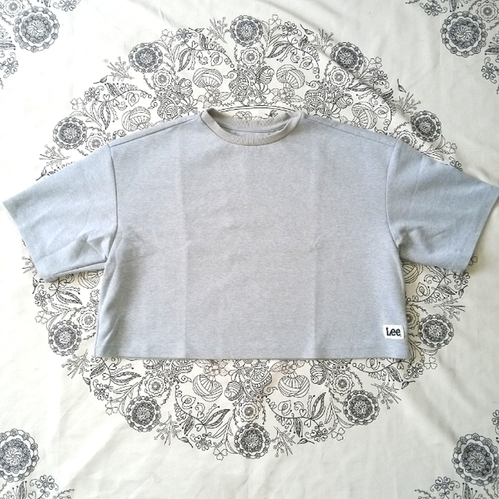 Lee - Retro Boxy Oversized Crop Top